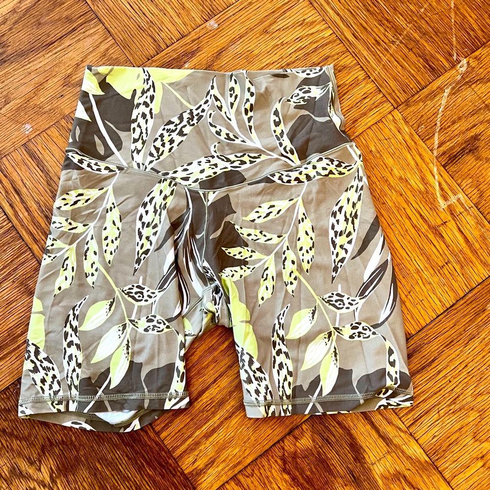 Aerie offline bike short large